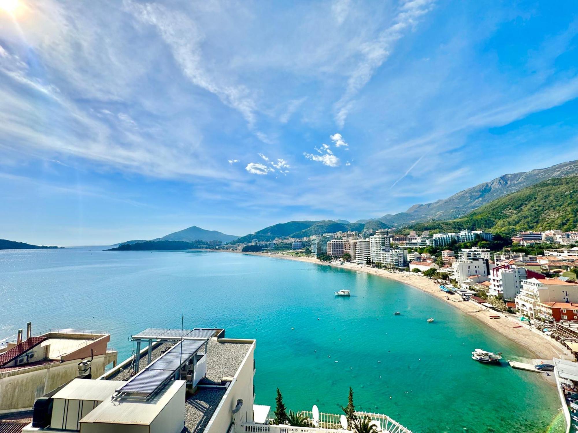 Ponta Nova One Bedroom With Sea View Apartment *