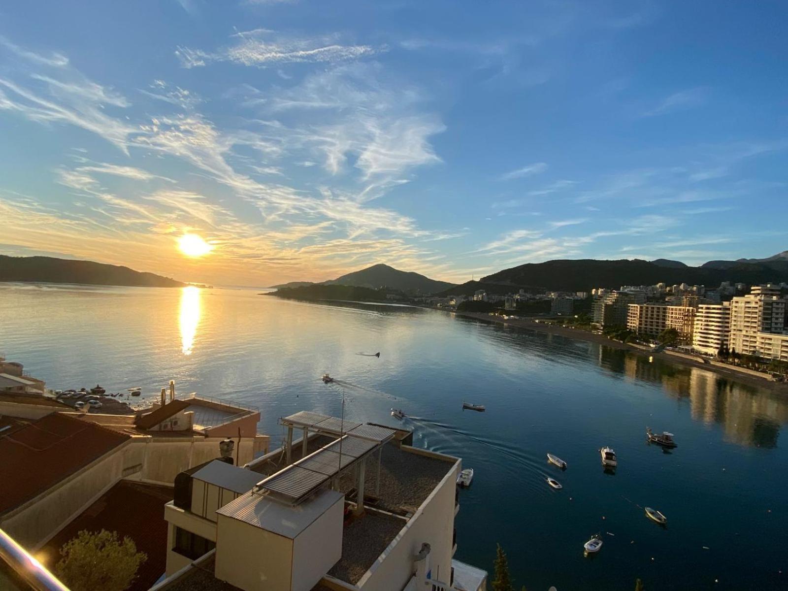 Ponta Nova One Bedroom With Sea View Apartment Budva